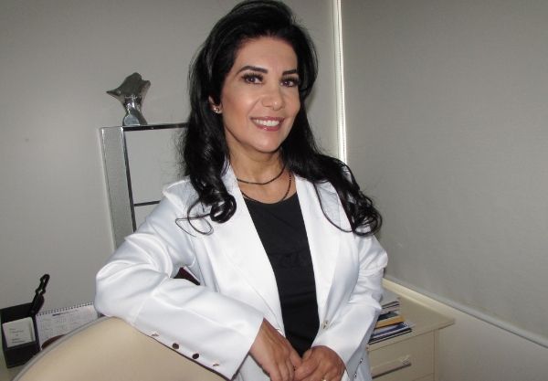 Dra. Josiane Saab Rahal - Ginecologista e Mastologista, 
